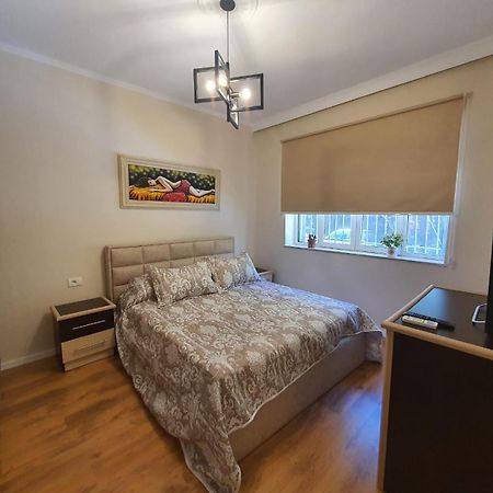 Center Of Tirana Enes'S Apartments Buitenkant foto